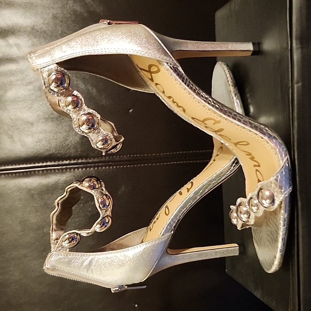 Sam Edelman 6 silver heels